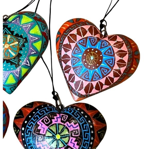 Set of 5 Handmade Alebrije Hearts Wood Mini Hanging Ornaments 1.5” - Picture 4 of 12